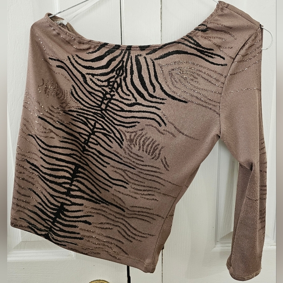 OBOE Tops - 1 shoulder animal design top